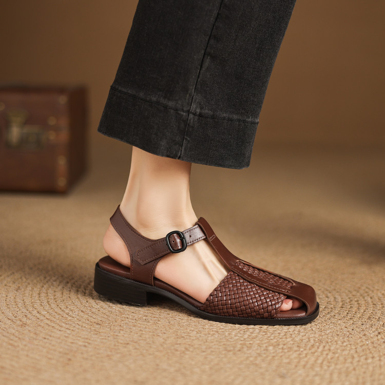 Minimalist Leather Sandals for Women Summer 2026