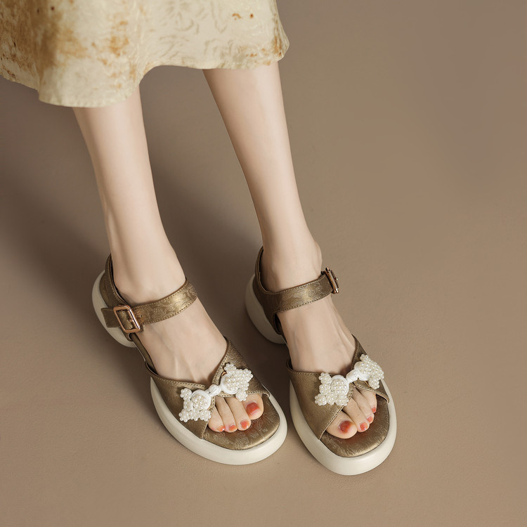 Minimalist Open Toe Sandals with Chunky Mid Heel - Image 2
