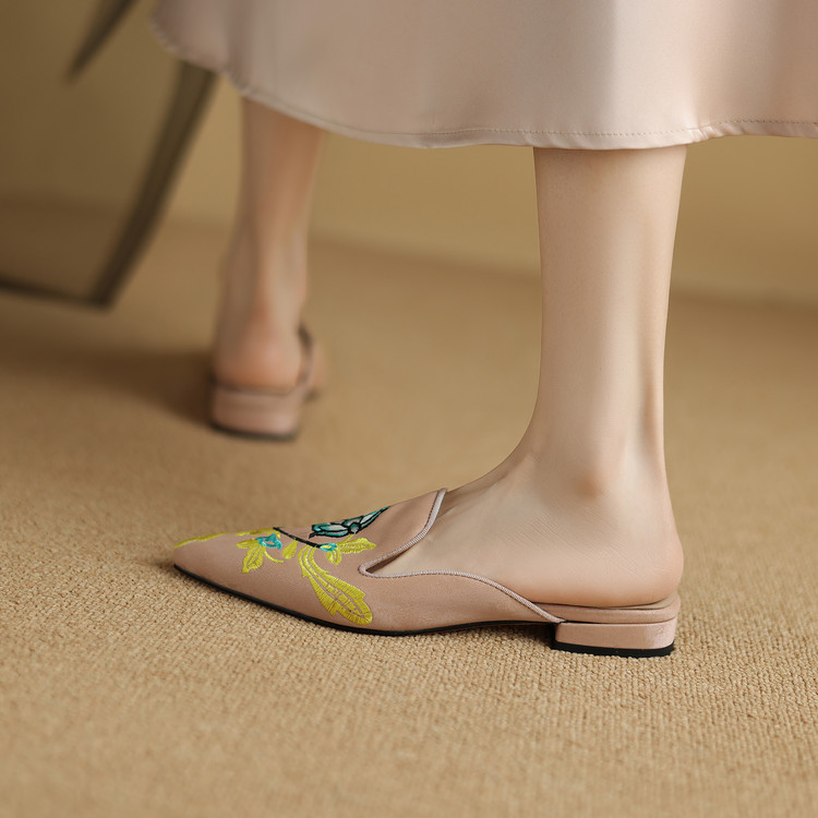 Women's Closed Toe Leather Slippers Low Flat Heel Summer 2025 - Image 3