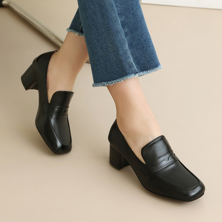 Women's Closed Toe Slippers with Square Heel and Mink Fur Upper - Image 5