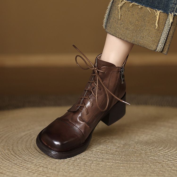 Women's Retro Leather Riding Boots with Side Zipper and Chunky Mid Heel